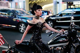 Hậu trường buổi chụp hình hoành tráng của Jessica Minh Anh