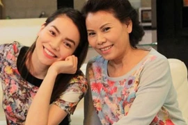 Mẹ Hồ Ngọc Hà viết tâm thư gửi con gái giữa bão scandal