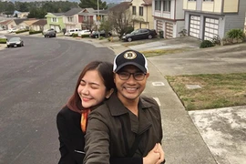 Vợ chồng Ái Châu - Huỳnh Đông tình tứ ở trời Tây