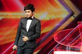“Hoàng tử buồn” của The X-Factor 2016 lấy nước mắt khán giả