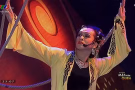 Cư dân mạng bất bình Bạch Công Khanh đoạt giải quán quân