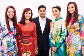 Loạt ảnh gia đình của hoa hậu hạnh phúc nhất Việt Nam