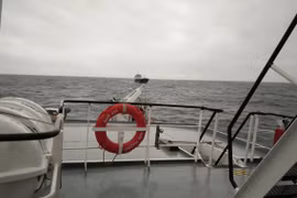 Giải cứu thành công 8 thuyền viên tàu Hoàng Minh 15