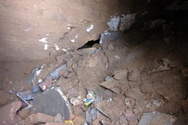 Thi công kè phát hiện hai ngôi mộ cổ ở Quảng Ninh