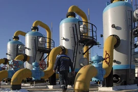 Ukraine trả trước gần 400 triệu USD tiền khí đốt cho Nga