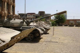 IS sở hữu xe tăng, tên lửa sản xuất ở Triều Tiên?