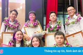 Rất đặc biệt: Nhóm bạn thân ở Nghệ An đều là HSG quốc gia