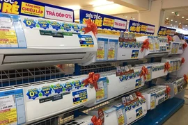 Điều hòa giảm giá sâu, chỉ 4 triệu đồng sắm hàng mới mát rượi