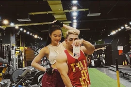 Từ 'bà mẹ nhí', Angela Phương Trinh hóa thân thành 'nữ hoàng cơ bắp'