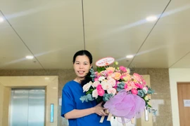 20/10 của những nữ bác sĩ còn ở lại tuyến đầu chống dịch