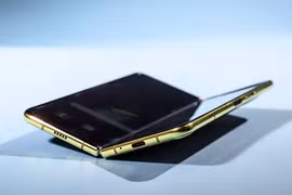 Hé lộ nguyên nhân việc chưa có iPhone màn hình gập