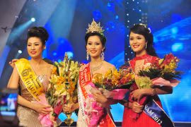 Hôn nhân của top 3 Hoa hậu Việt Nam 2012 bây giờ ra sao?