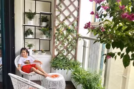 Khám phá chung cư sang chảnh, ngập hoa tươi của siêu mẫu Xuân Lan