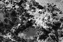 Cơn bão làm 500.000 người chết đúng vào thứ sáu ngày 13