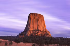 Tháp Quỷ và 4 tảng đá nguyên khối kỳ lạ trên thế giới