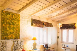 Bí mật ít biết khách sạn hạng sang hồi sinh từ phế tích cổ