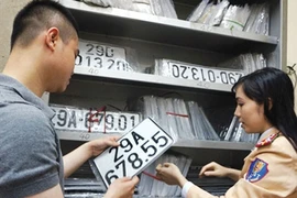 Tin nóng ngày 20/7: Bán xe sang tỉnh khác phải nộp lại biển số