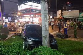 Nữ tài xế 23 tuổi húc hàng loạt xe máy khai gì? 