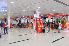 Khách nhổ nước bọt vào nhân viên hàng không Vietjet