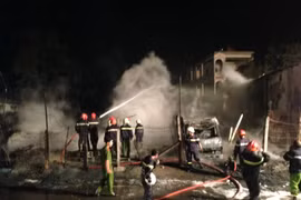 Cháy lớn ở trung tâm TP HCM tối giao thừa