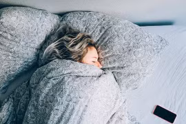 Thức dậy trước 6h để giảm stress và hạnh phúc hơn