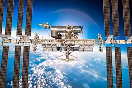 Bí ẩn loại vi khuẩn lén lút tấn công trạm không gian vũ trụ ISS