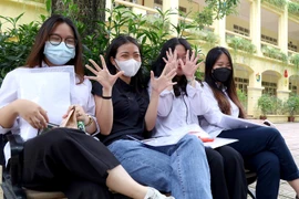 Phổ điểm thi tốt nghiệp 2023: Điểm chuẩn ĐH có thể giảm từ 0,5 - 1 điểm