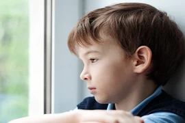 Bé trai phải mổ cấp cứu vì bao quy đầu : Khi nào cần đến BV gấp?