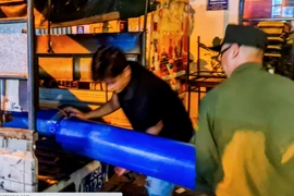 Hà Nội: Cơ sở kinh doanh "bóng cười" trái phép bị phạt 24 triệu đồng