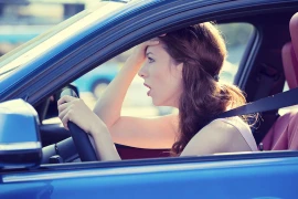 6 lỗi phụ nữ thường mắc khi lái ô tô dễ gây tai nạn