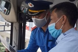 Vì sao hơn 3.000 xe ô tô kinh doanh vận tải bị thu hồi phù hiệu?