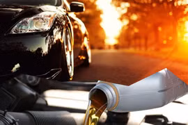 Nắng nóng tác động xấu tới dầu nhớt ô tô