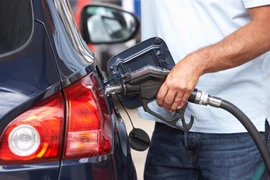 Bác tài "cứng' mách bạn kinh nghiệm sử dụng ô tô tiết kiệm nhiên liệu