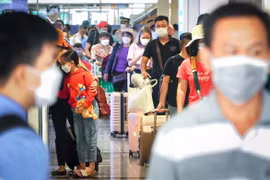 Cảnh giác lừa đảo khi mua vé máy bay vào dịp lễ 30/4 - 1/5