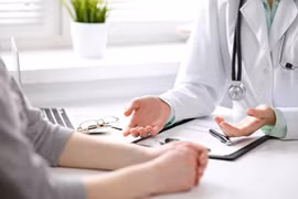 Sốc phản vệ sau uống thuốc giảm đau: Bác sĩ khuyến cáo gì?