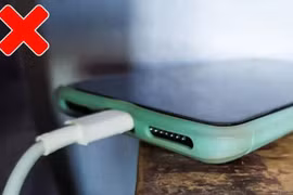 Mẹo tăng tốc độ sạc pin cho iPhone nhanh nhất mà không hại máy​