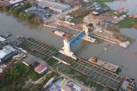 Vì sao cống ngăn mặn lớn thứ 2 ĐBSCL phải đóng cửa van khẩn cấp