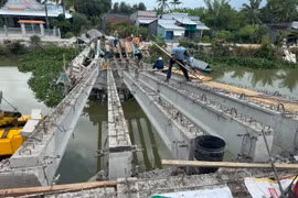 Vụ sập cầu đang thi công ở Kiên Giang: Chỉ định thầu có đúng?