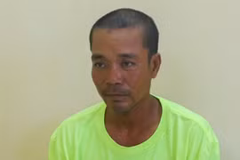 Trên đường dự đám tang về, gã đàn ông hiếp dâm cô gái câm điếc