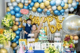 Vì sao chồng cũ Nhật Kim Anh 2 lần xin hoãn phiên tòa tranh chấp quyền nuôi con