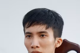 Nam thanh niên giả cảnh sát đến tận nhà nhận tiền chạy án