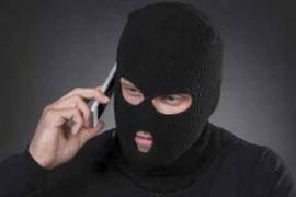 Người phụ nữ gửi 1,2 tỷ đồng cho kẻ lừa đảo để xác minh... rửa tiền