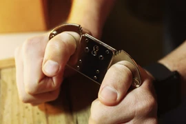 Khởi tố nguyên cán bộ quản giáo Nhà tạm giữ để 2 bị can bỏ trốn