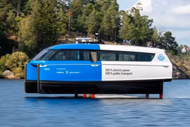 Cận cảnh phà cánh ngầm chạy điện nhanh nhất thế giới