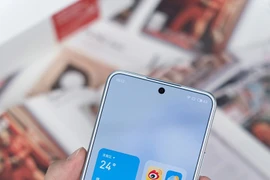 Nhờ một khác biệt, chiếc smartphone 5 triệu này lột xác đẹp long lanh