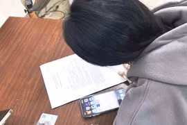 Dính bẫy lừa online hoàn học phí, phụ huynh khóc ròng mất tiền oan 