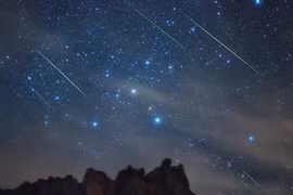 Chụp mưa sao băng Quadrantids bằng smarthphone sao cho mỹ mãn? 