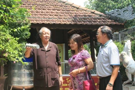 Bí kíp cụ ông 80 tuổi “cưa đổ” cô gái 27 tuổi