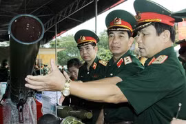 QĐND Việt Nam bắn trình diễn loạt vũ khí mới