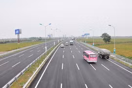 Cao tốc Cầu Giẽ - Ninh Bình: Hoàn thành hạng mục cuối cùng 